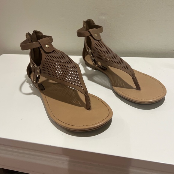 Call it Spring Sandals - Picture 2 of 7